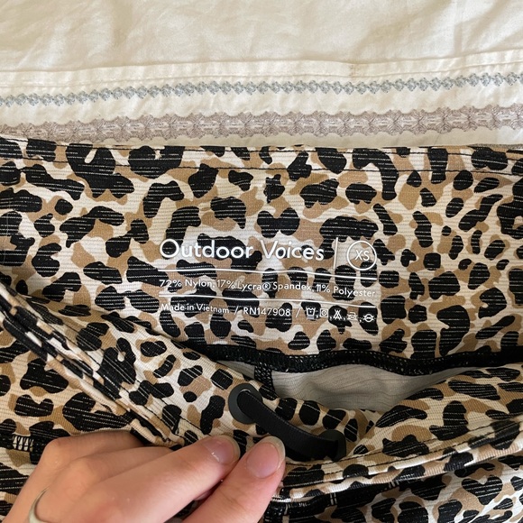 OV Leopard TechSweat Flex/Move free Leggings - Picture 8 of 9